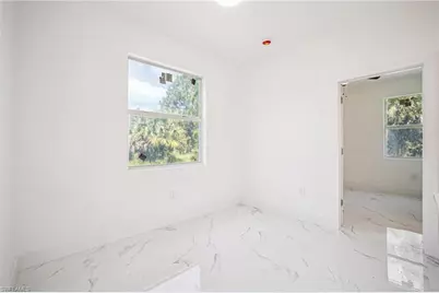 524 Fairfax Ave, Lehigh Acres, FL 33974 - Photo 6