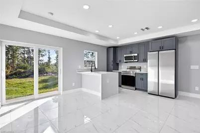 1044 Cresthaven St, Lehigh Acres, FL 33974 - Photo 8