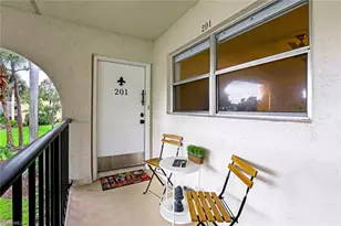 1056 Forest Lakes Dr, Naples, FL 34105 - Photo 2