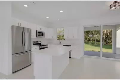 604 Columbus Ave, Lehigh Acres, FL 33972 - Photo 8