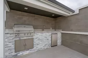 3800 Crayton Rd, Naples, FL 34103 - Photo 38