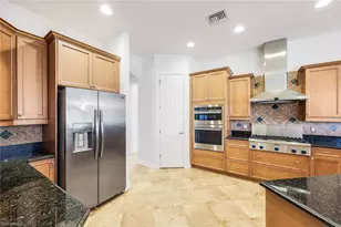 4963 Rustic Oaks Cir, Naples, FL 34105 - Photo 8