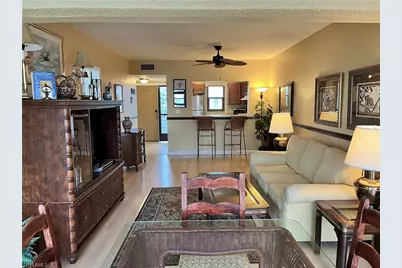 807 River Point Dr #304D, Naples, FL 34102 - Photo 6