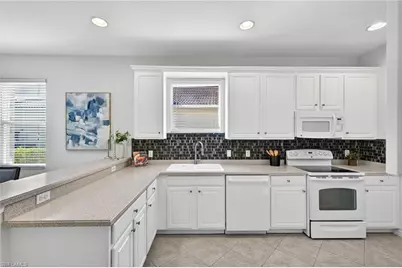 14088 Mirror Ct, Naples, FL 34114 - Photo 10