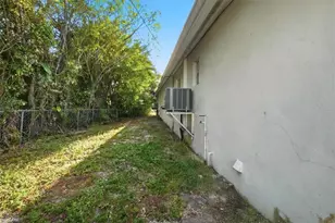 2463 Washington Ave, Naples, FL 34112 - Photo 36