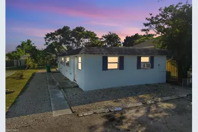 2495 Bayside St, Naples, FL 34112 - Photo 2