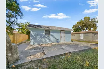 2495 Bayside St, Naples, FL 34112 - Photo 26