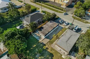 2495 Bayside St, Naples, FL 34112 - Photo 10