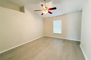 4661 5th Ave SW, Naples, FL 34119 - Photo 10