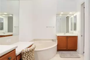 8633 Champions Point, Naples, FL 34113 - Photo 32