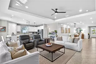 2306 Tangerine Ln, Naples, FL 34120 - Photo 8