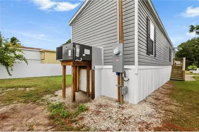 18 Royal Cove Dr, Naples, FL 34110 - Photo 8