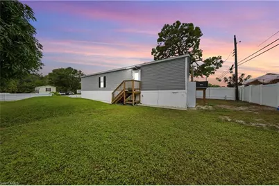 18 Royal Cove Dr, Naples, FL 34110 - Photo 2