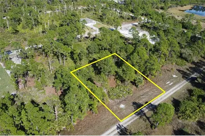 1051 Chandlee St, Lehigh Acres, FL 33974 - Photo 2