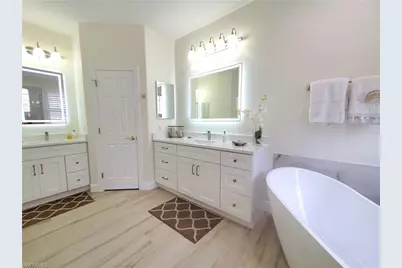 4748 Cerromar Dr, Naples, FL 34112 - Photo 20