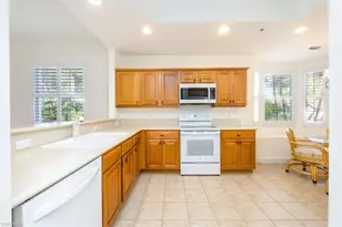 4700 Yacht Harbor Dr, Naples, FL 34112 - Photo 10