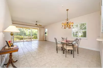 4700 Yacht Harbor Dr #613, Naples, FL 34112 - Photo 8