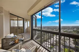 6001 Pelican Bay Blvd, Naples, FL 34108 - Photo 32