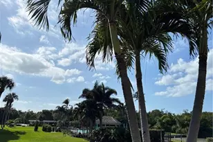 15 Bluebill Ave, Naples, FL 34108 - Photo 4