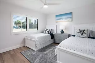 10475 Gulf Shore Dr, Naples, FL 34108 - Photo 20