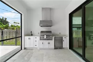 833/837 91st Ave N, Naples, FL 34108 - Photo 16