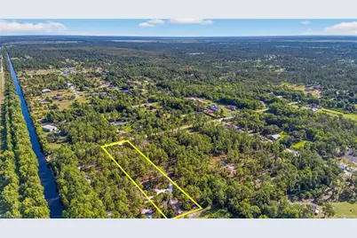 2344 52nd Ave NE, Naples, FL 34120 - Photo 8