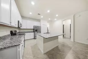 9180 Glenforest Dr, Naples, FL 34120 - Photo 6