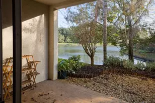 1044 Sleepy Oak Dr, Zephyrhills, FL 33543 - Photo 8