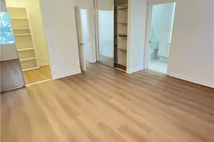 5549 Cove Cir, Naples, FL 34119 - Photo 16