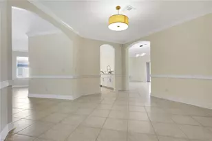 2082 E Tobago Cir, Fort Myers, FL 33905 - Photo 10