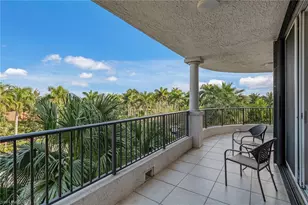 8930 Bay Colony Dr, Naples, FL 34108 - Photo 24