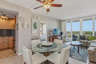 140 Seaview Ct, Marco Island, FL 34145 - Photo 2