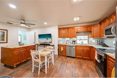 4240 Perth Ct, North Fort Myers, FL 33903 - Photo 6