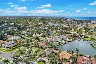 384 Mooringline Dr, Naples, FL 34102 - Photo 26