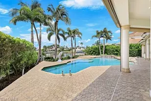 384 Mooring Line Dr, Naples, FL 34102 - Photo 34