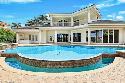 384 Mooringline Dr, Naples, FL 34102 - Photo 38