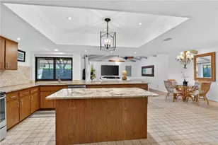 2140 Evergreen Lake Ct, Naples, FL 34112 - Photo 10