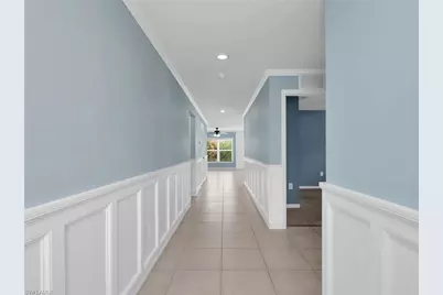 731 Hadley Pl W, Naples, FL 34104 - Photo 2