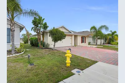 731 Hadley Pl W, Naples, FL 34104 - Photo 26