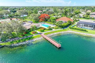 6681 Huntley Ln S, Naples, FL 34104 - Photo 50