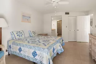 460 Fox Haven Dr, Naples, FL 34104 - Photo 16