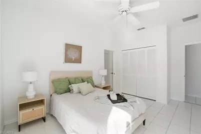 307 Lambton Ln, Naples, FL 34104 - Photo 22