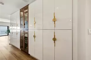 601 La Peninsula Blvd, Naples, FL 34113 - Photo 8