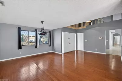 1902 SE 12th St, Cape Coral, FL 33990 - Photo 10