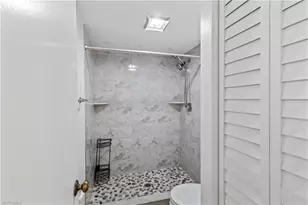 4001 Sandlewood Ln, Fort Myers, FL 33907 - Photo 22