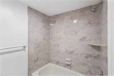 4001 Sandlewood Ln #4, Fort Myers, FL 33907 - Photo 26