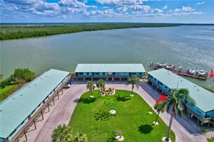 611 Palm Ave, Goodland, FL 34140 - Photo 4