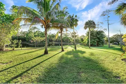 3332 White Blvd, Naples, FL 34117 - Photo 40