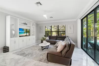 4654 Kensington Cir, Naples, FL 34119 - Photo 4