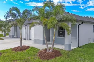 847 Duplex St E, Lehigh Acres, FL 33974 - Photo 2